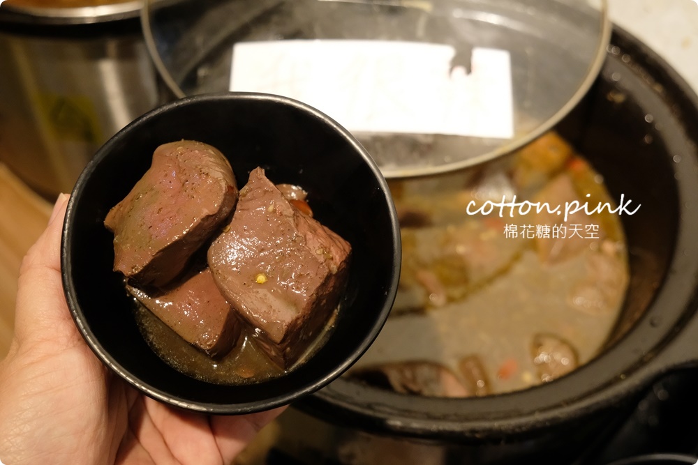 一中街少見迴轉火鍋吃到飽！開在小巷超隱密～299迴轉蔬菜吃到飽、499起加碼肉肉吃到飽