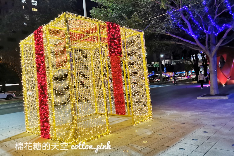 平安夜聖誕老公公大集合！千位聖誕老公公台中市政府大會師～