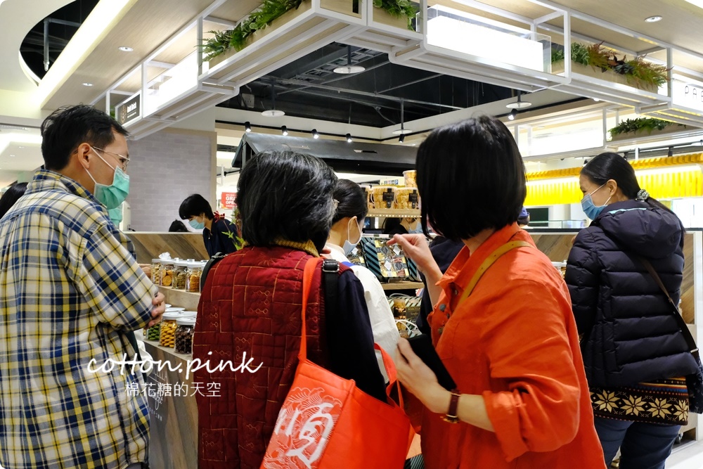 台中最新日系超市來啦！SOGO超市不只餅乾零食～連和牛、清酒、台灣各地名產通通買得到！