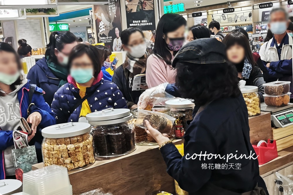 台中最新日系超市來啦！SOGO超市不只餅乾零食～連和牛、清酒、台灣各地名產通通買得到！