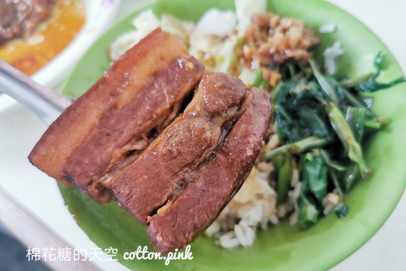豐原老店推薦|老三元爌肉飯、滷排骨都厲害～只開白天早點來吃喔！