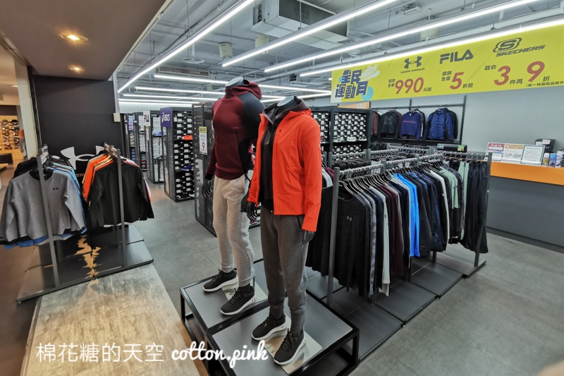 OUTLET全民運動月12/31開賣！SKECHER、UA鞋款990元起！必搶商品獨家曝光！