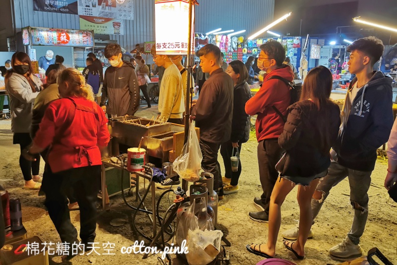 超大熱狗只有自強夜市買得到～隱藏版不用排，一週只有一天