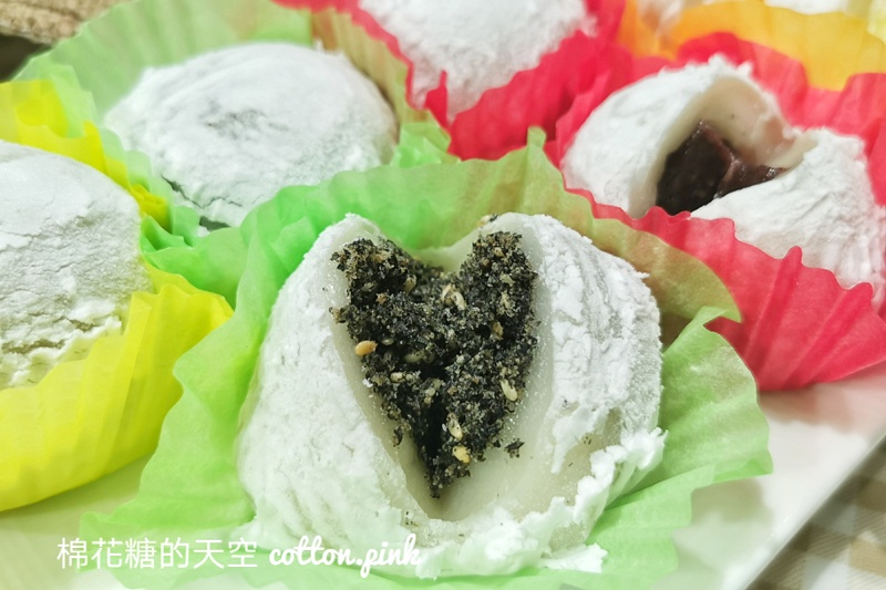 台中少見麻糬包花生顆粒！還有獨特奶酥口味超大顆～銘人堂低調店面麻糬高人氣
