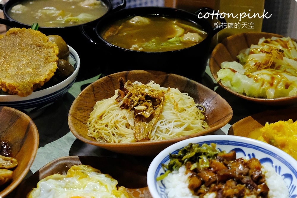 台中人氣滷肉飯新店！店裡麻油雞也好好喝～福來芳多種燉湯暖呼呼～