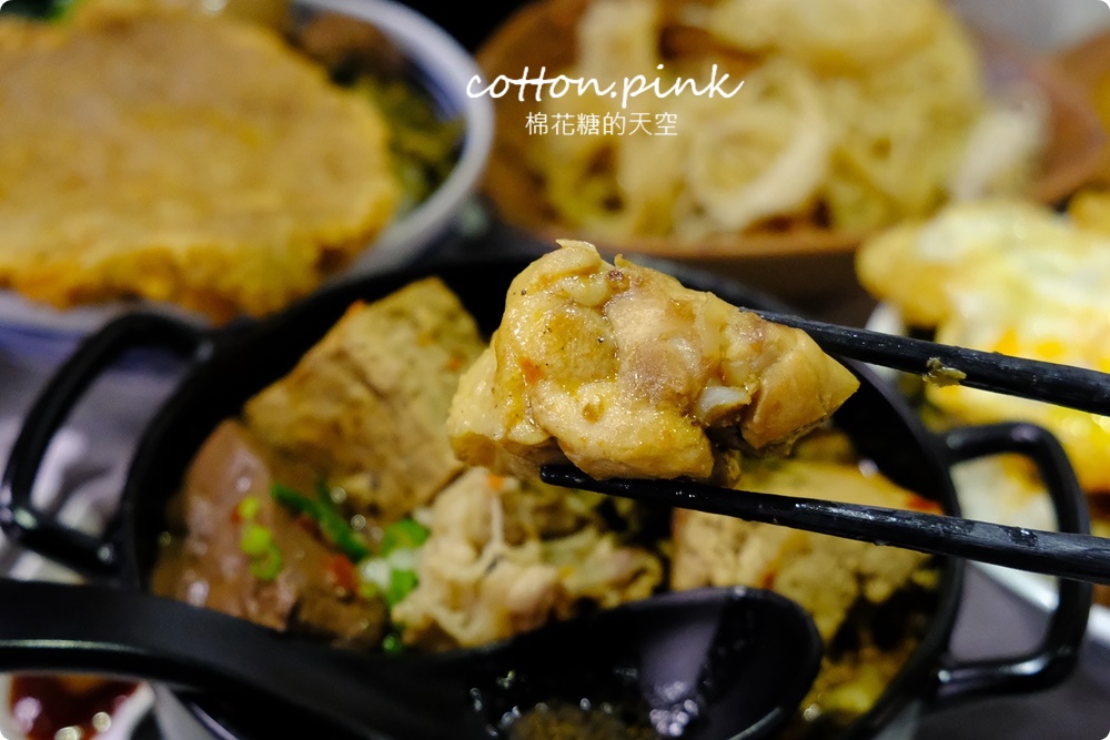 台中人氣滷肉飯新店！店裡麻油雞也好好喝～福來芳多種燉湯暖呼呼～