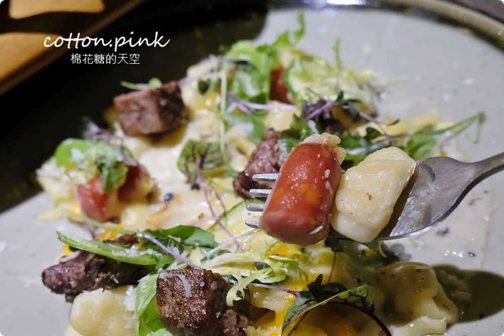 台中大里人氣早午餐晚餐時段開賣！WPAPA Teppanyaki超美星星餐廳夜間限定～大推手工麵