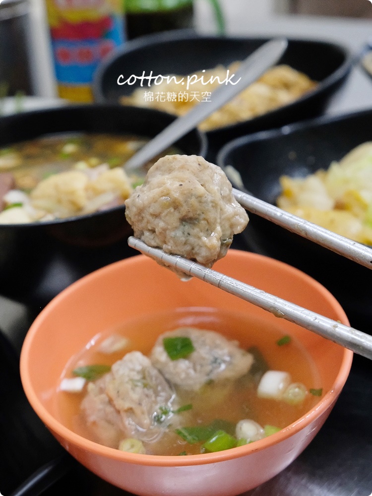 台中必吃一麵三吃麻醬麵加蘿蔔糕四合一完美套餐！古早味推薦-立偉麵食就在太原路