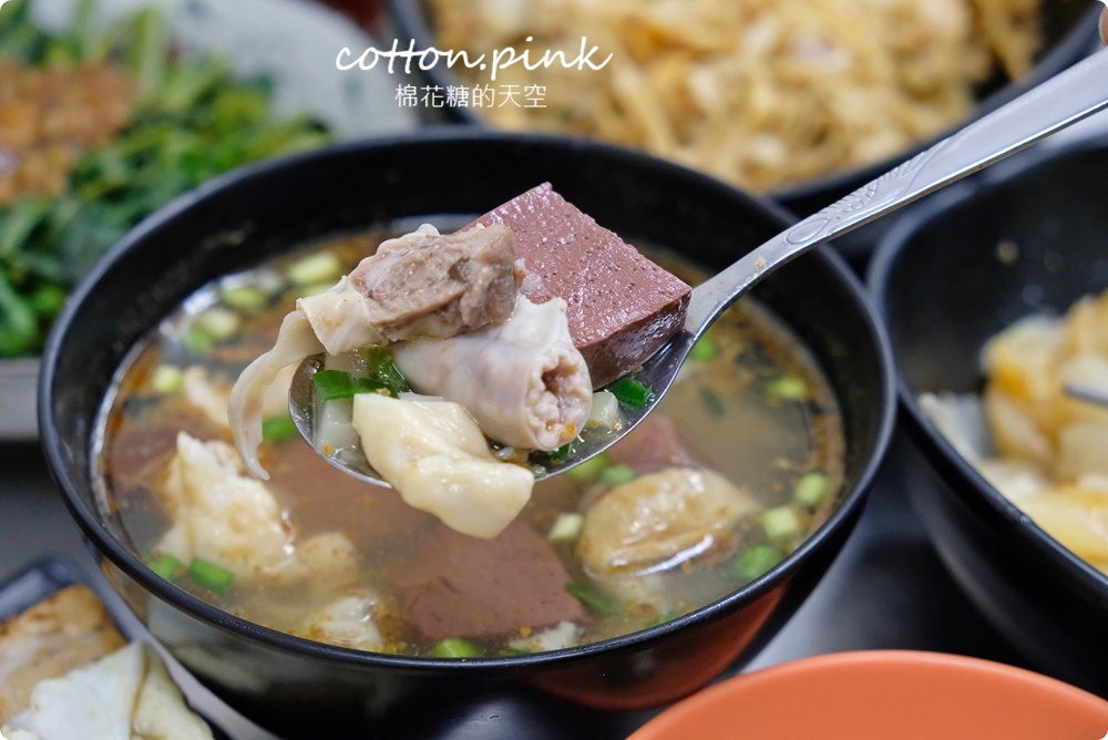 台中必吃一麵三吃麻醬麵加蘿蔔糕四合一完美套餐！古早味推薦-立偉麵食就在太原路