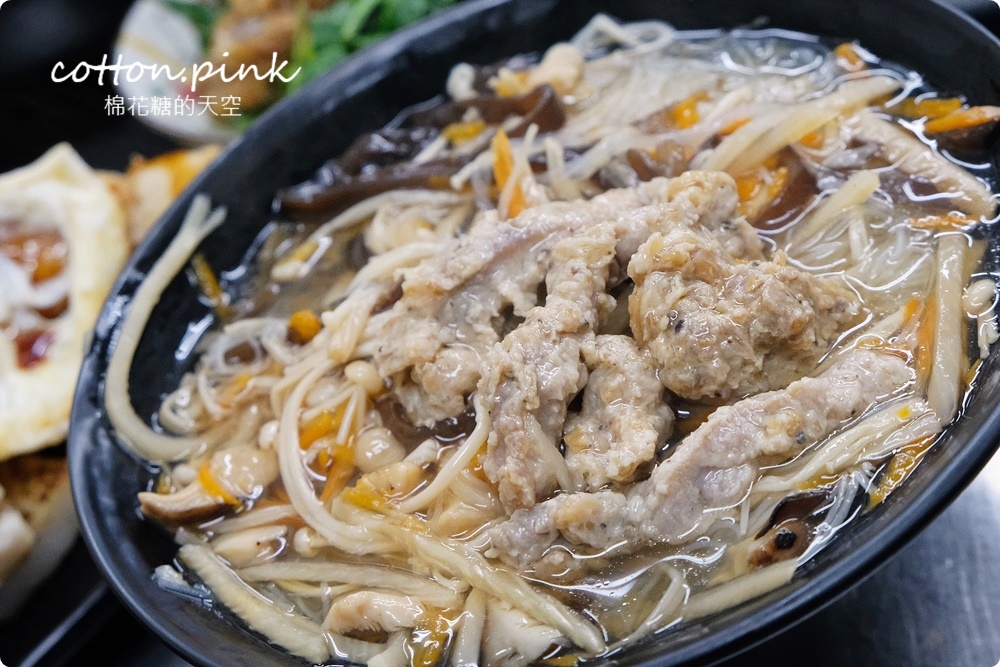 台中必吃一麵三吃麻醬麵加蘿蔔糕四合一完美套餐！古早味推薦-立偉麵食就在太原路