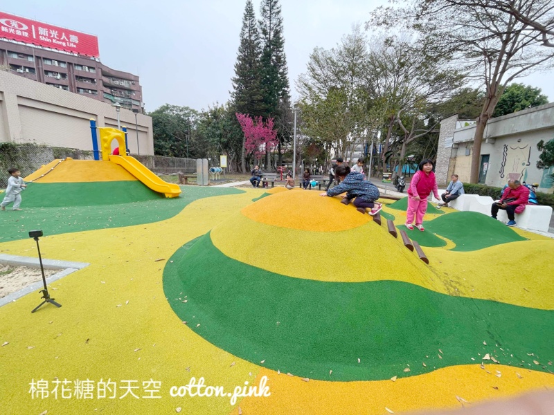 台中小公園大變身！小小登山區宜放電超可愛～東勢美樂地公園