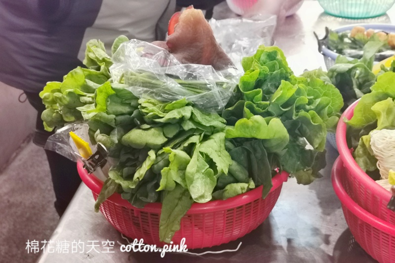 台中飲料滷味推薦|學生時期一中36味滷味、沈小馬飲料原來換到這裡了！快來回味一下～