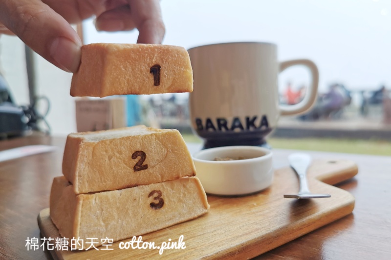 台中夜景來這家！MITAKA 3e cafe龍貓夜景咖啡不只夜景美～庭園小平房好像來到國外