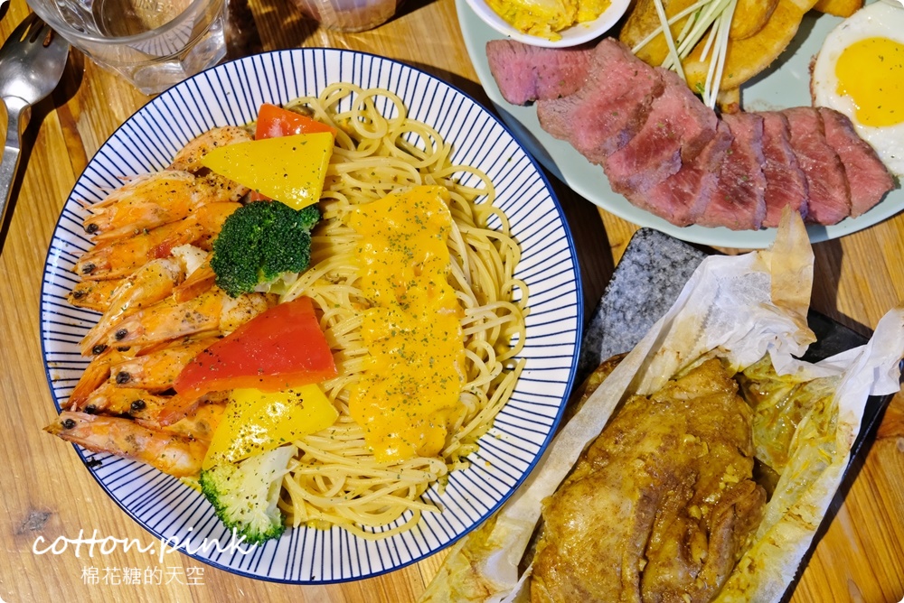 台中人氣早午餐最新活動牛排免費送！春三朝午近逢甲～少見毛巾蛋糕好吃推薦