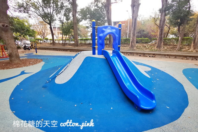 台中小公園裡有Q版迷你富士山?潭子老公園全新改裝超可愛~ 台中小公園裡有Q版迷你富士山?潭子老公園全新改裝超可愛~