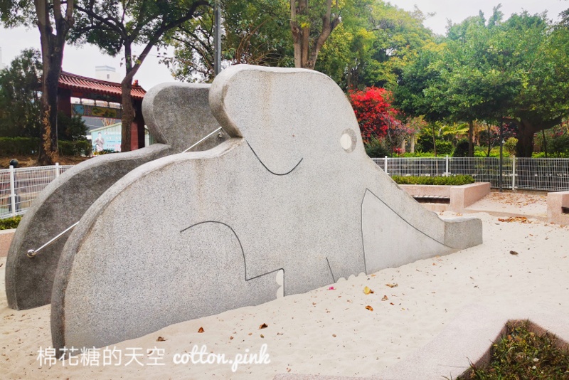 台中小公園裡有Q版迷你富士山?潭子老公園全新改裝超可愛~ 台中小公園裡有Q版迷你富士山?潭子老公園全新改裝超可愛~