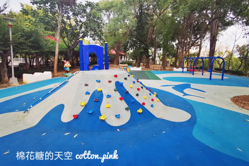 台中小公園裡有Q版迷你富士山？潭子老公園全新改裝超可愛～