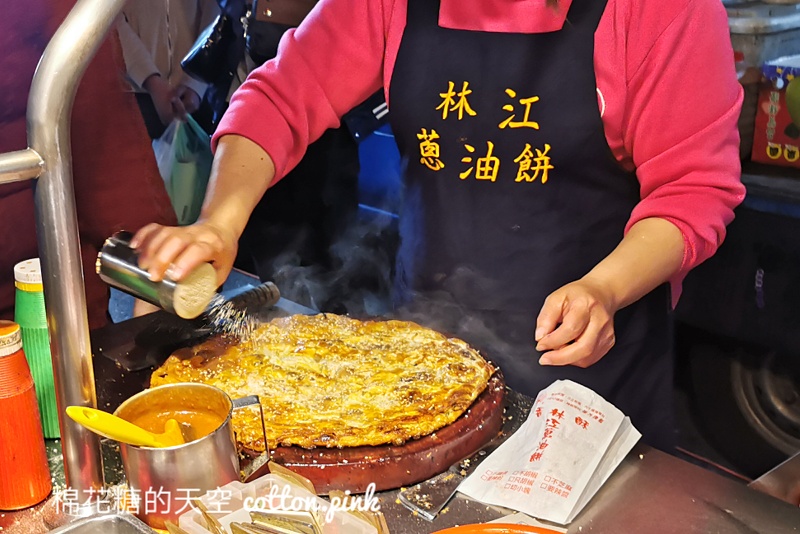 台中大雅夜市超人氣蔥油餅～假日想吃林江蔥油餅等半小時起跳！