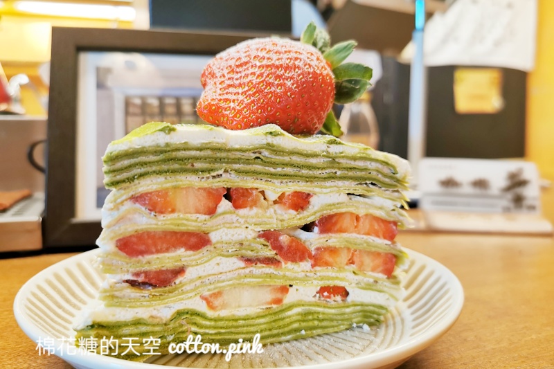 豐原”葉店”賣咖啡！季節限定新鮮草莓千層超多料！
