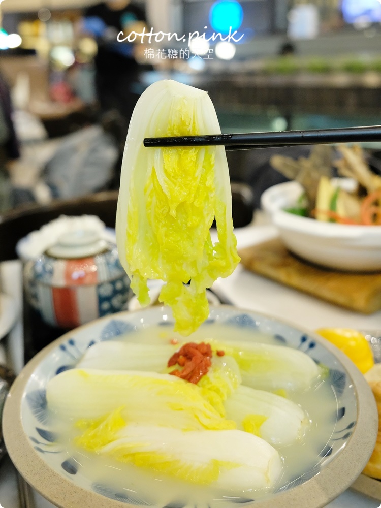 一秒偽出國!百貨內藏歐洲街頭風餐廳~日曜天地丰盛町最新台味菜單小家庭也能輕鬆吃大菜!