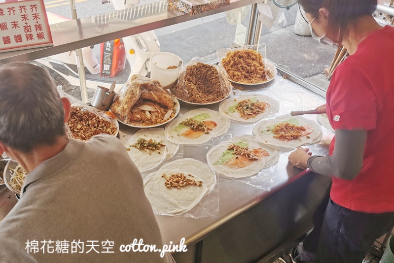 第五市場排隊必吃美食-台中游記潤餅秘密武器是這個！