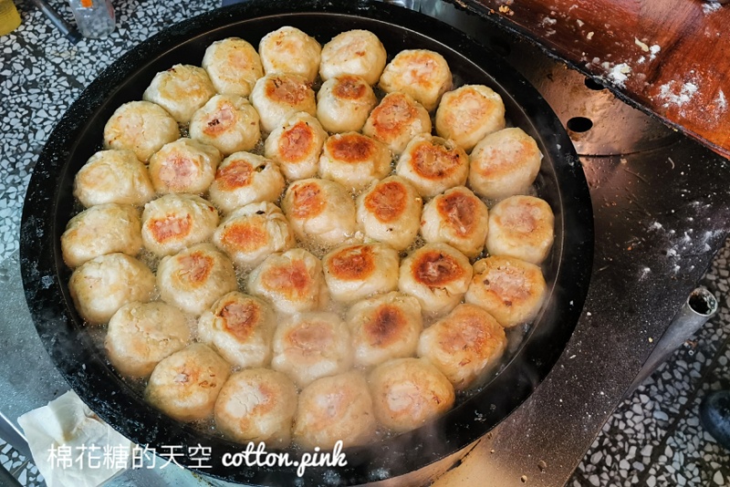 台中下午茶選這家！江媽媽水煎包每天都排隊～排隊美食吃起來