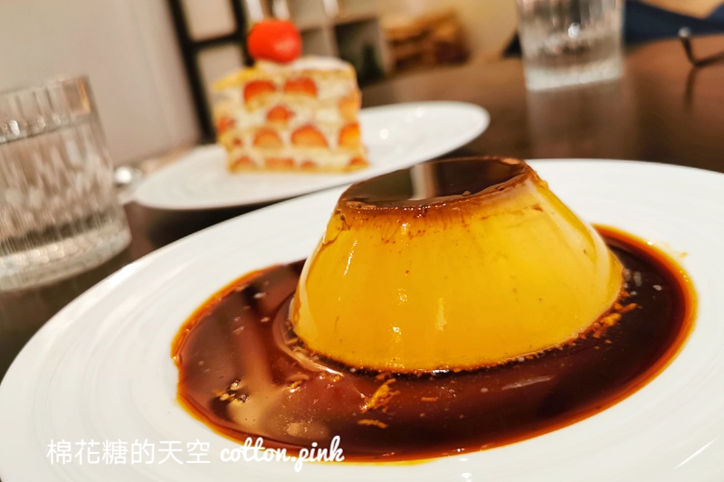 大甲巷弄咖啡館位置低調人氣高～招牌布丁超好吃！布魯本咖啡草莓千層倒數中