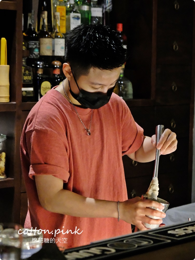 開到兩點！台中少見中國風酒吧就在模範街商圈，獨家特調只在東瑤堂