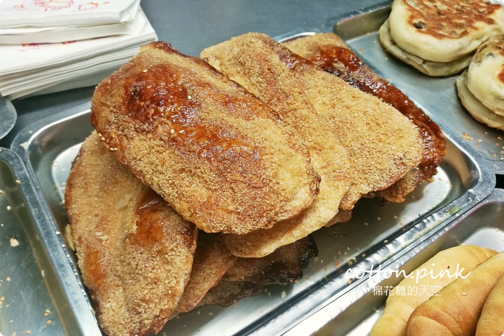澎湖美食早餐吃這裡！北辰市場燒餅、雞蛋糕～還有喝的剉冰別錯過！