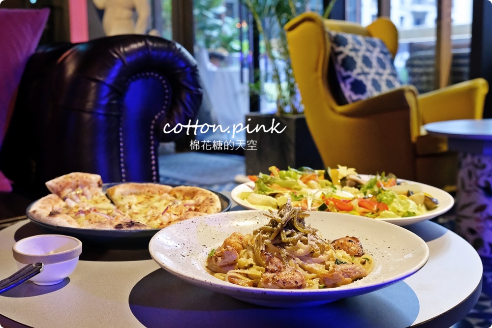 台中歌劇院週邊餐廳|去憂不累每個角落都好拍～手工披薩、金沙雞翅必點