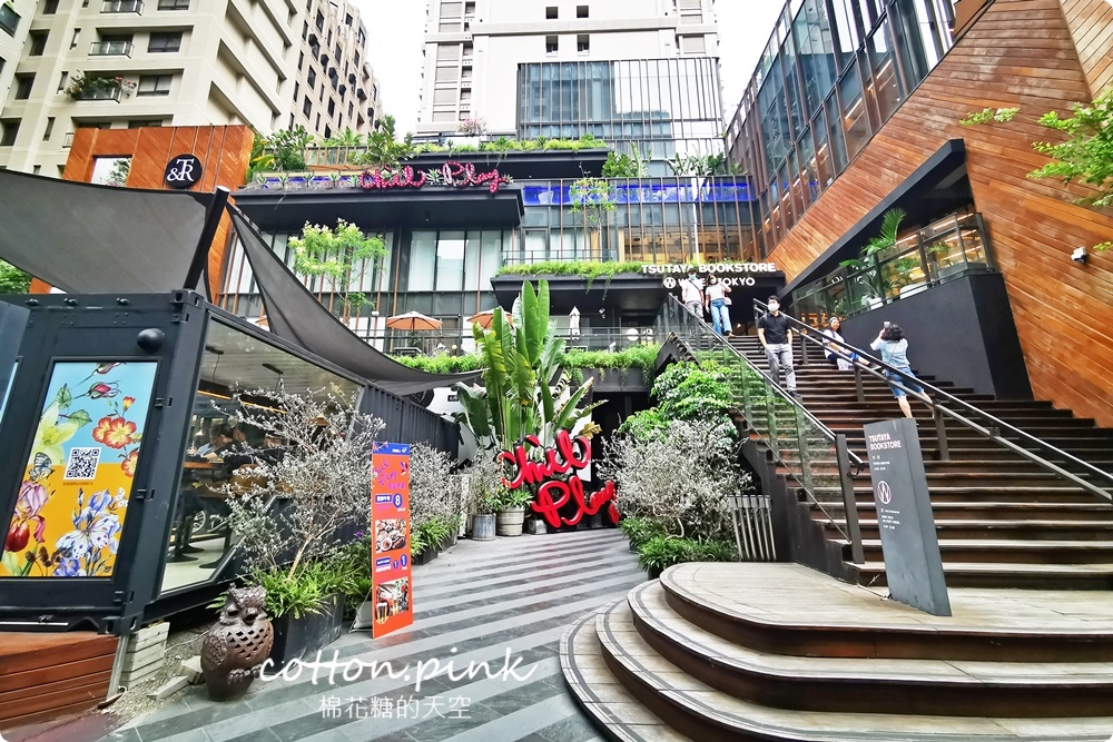 台中歌劇院週邊餐廳|去憂不累每個角落都好拍～手工披薩、金沙雞翅必點