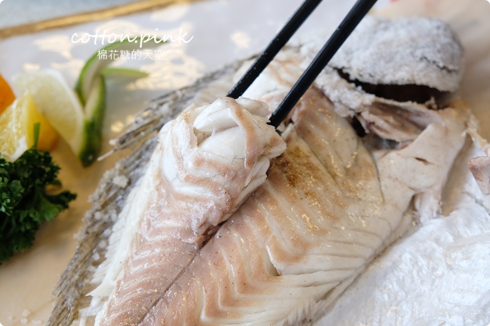 澎湖海鮮餐廳推薦|下船走路三分鐘就到！臨海樓多種澎湖在地料理不能錯過