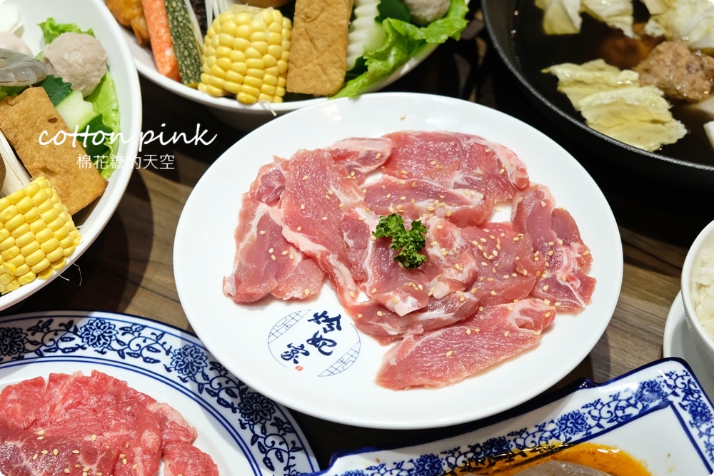 台中少見厚厚手切肉火鍋！搭配佛跳牆湯頭超好料～吃過炩妃家就回不去了！