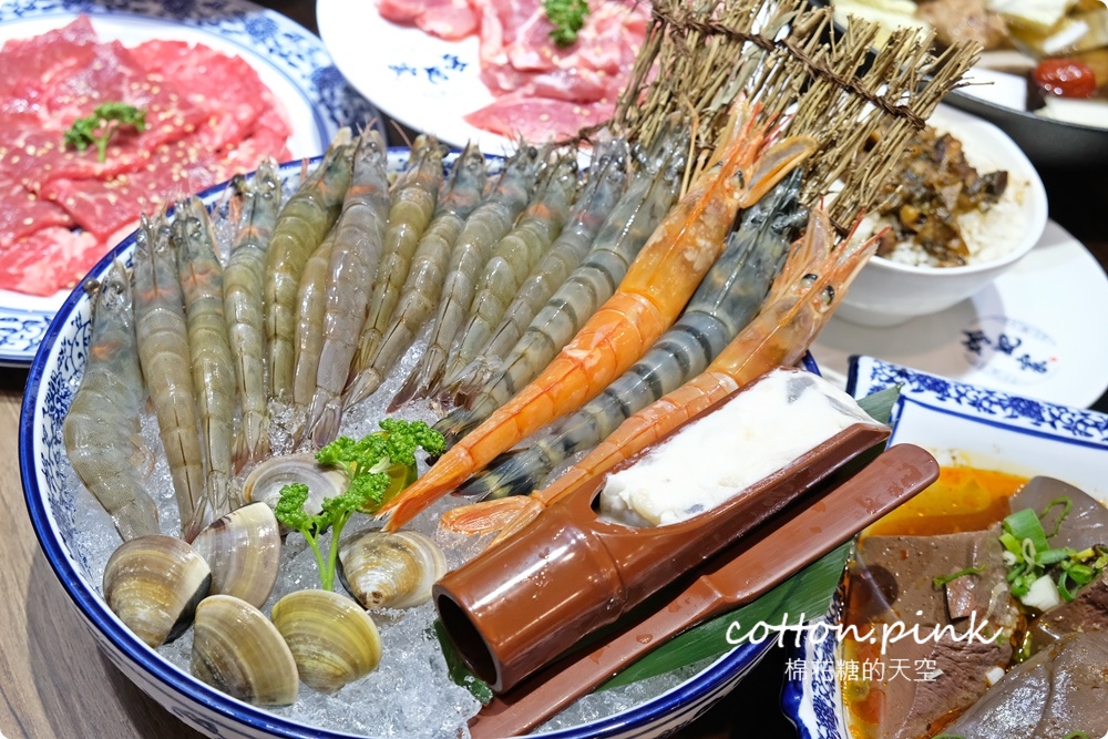 台中少見厚厚手切肉火鍋！搭配佛跳牆湯頭超好料～吃過炩妃家就回不去了！