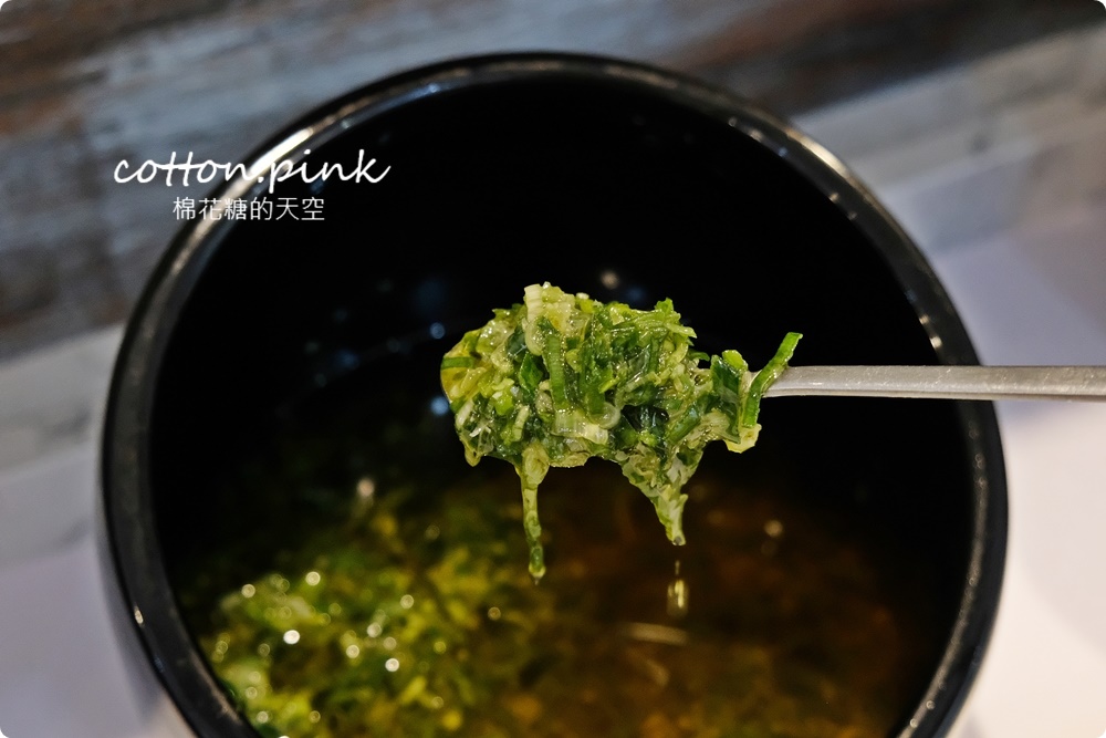 台中少見厚厚手切肉火鍋！搭配佛跳牆湯頭超好料～吃過炩妃家就回不去了！