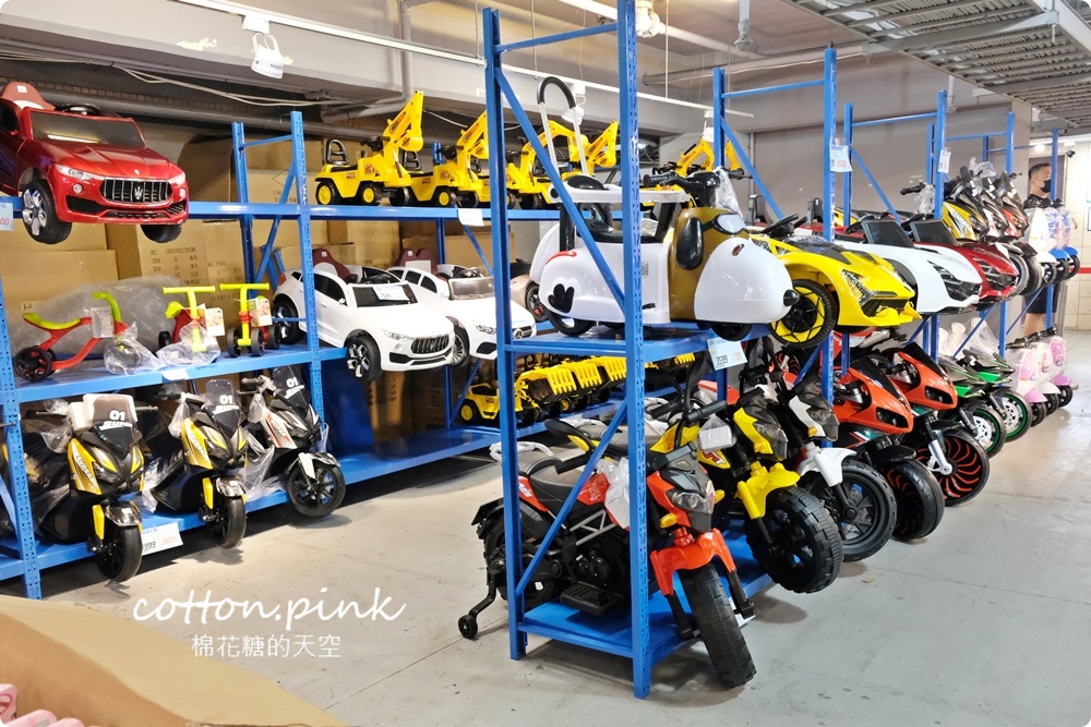 台中玩具批發超市這家不能錯過！積木、腳踏車、芭比娃娃直接下殺會員價，童書也有優惠超好買！
