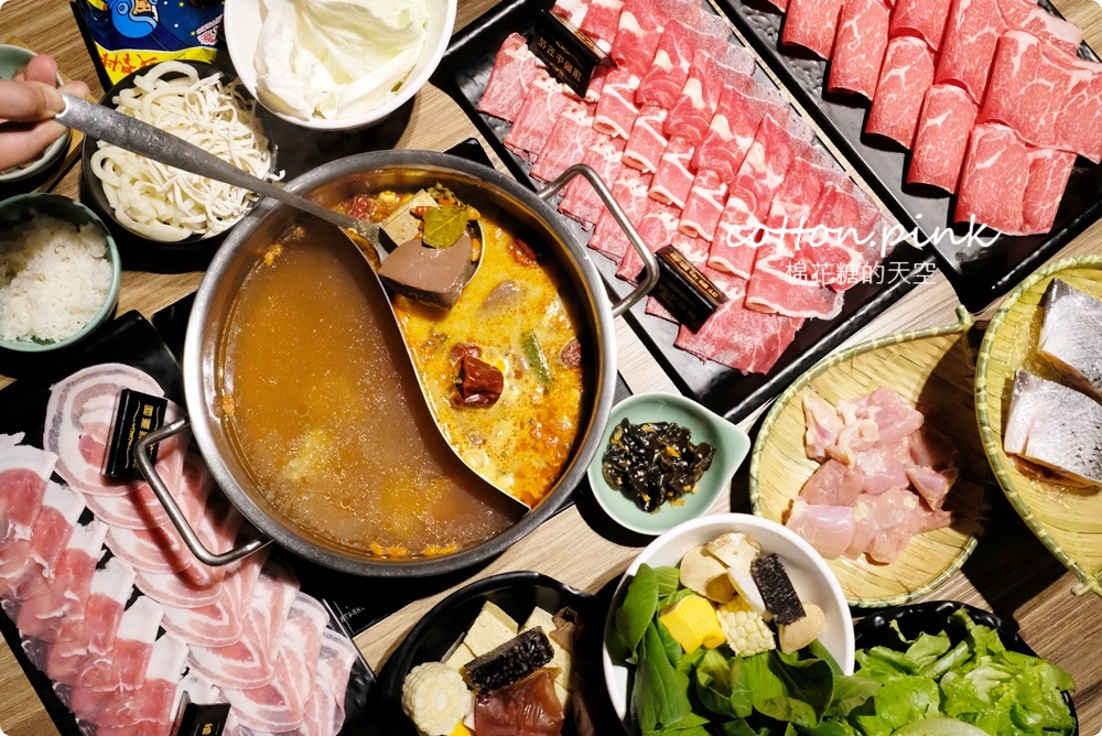 澎湖必吃這家～鴛鴦麻辣火鍋肉肉無限加點吃到飽！巴適麻辣鍋太澎湃了！