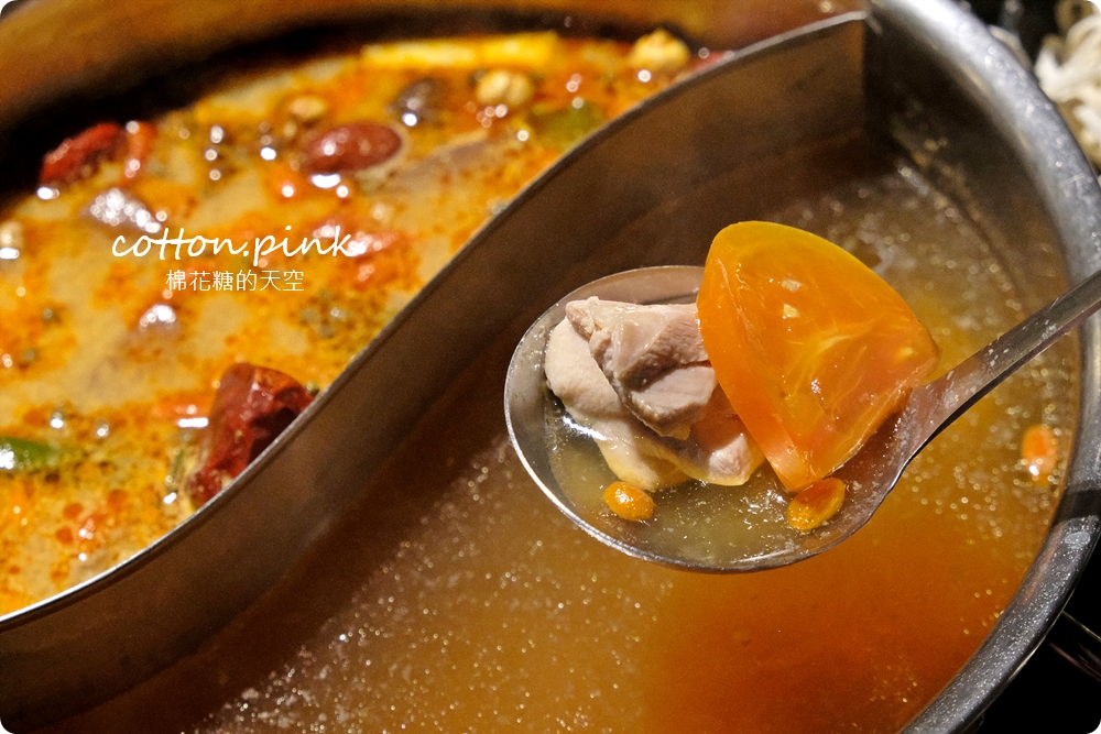 澎湖必吃這家～鴛鴦麻辣火鍋肉肉無限加點吃到飽！巴適麻辣鍋太澎湃了！