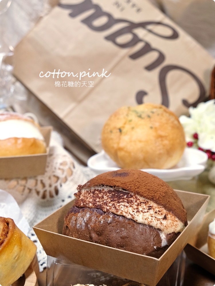 台中糖印麵包爆漿生乳包必吃推推！人氣肉桂捲沒預約買不到啊～