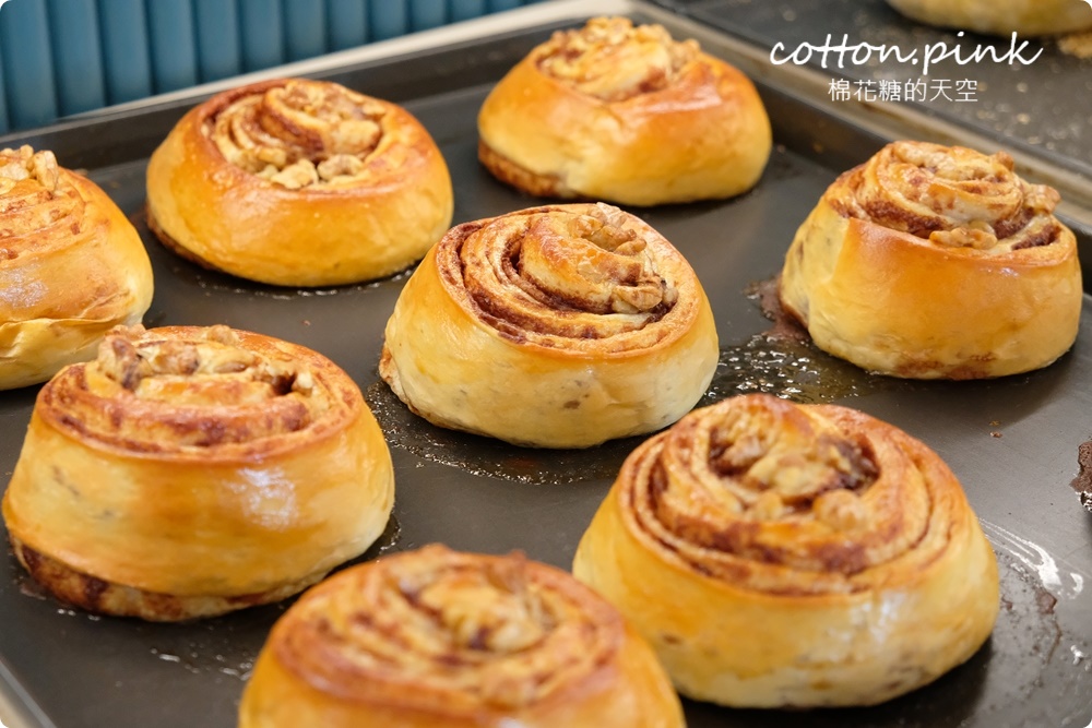 台中糖印麵包爆漿生乳包必吃推推!人氣肉桂捲沒預約買不到啊~ 台中糖印麵包爆漿生乳包必吃推推!人氣肉桂捲沒預約買不到啊~