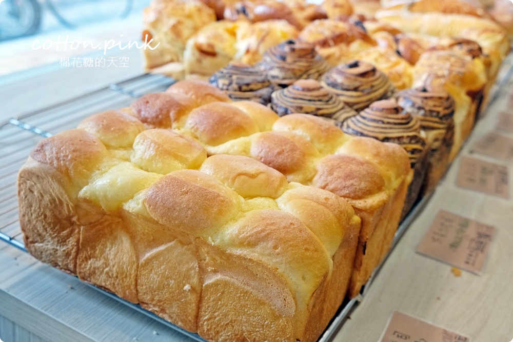 台中糖印麵包爆漿生乳包必吃推推!人氣肉桂捲沒預約買不到啊~ 台中糖印麵包爆漿生乳包必吃推推!人氣肉桂捲沒預約買不到啊~
