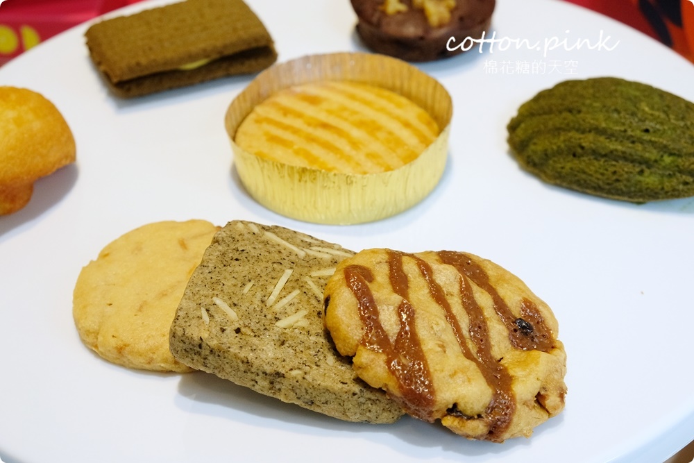 手工喜餅推薦|預約試吃竟然端出雙層下午茶～純愛甜心服務超好！價格比想像中超值耶～