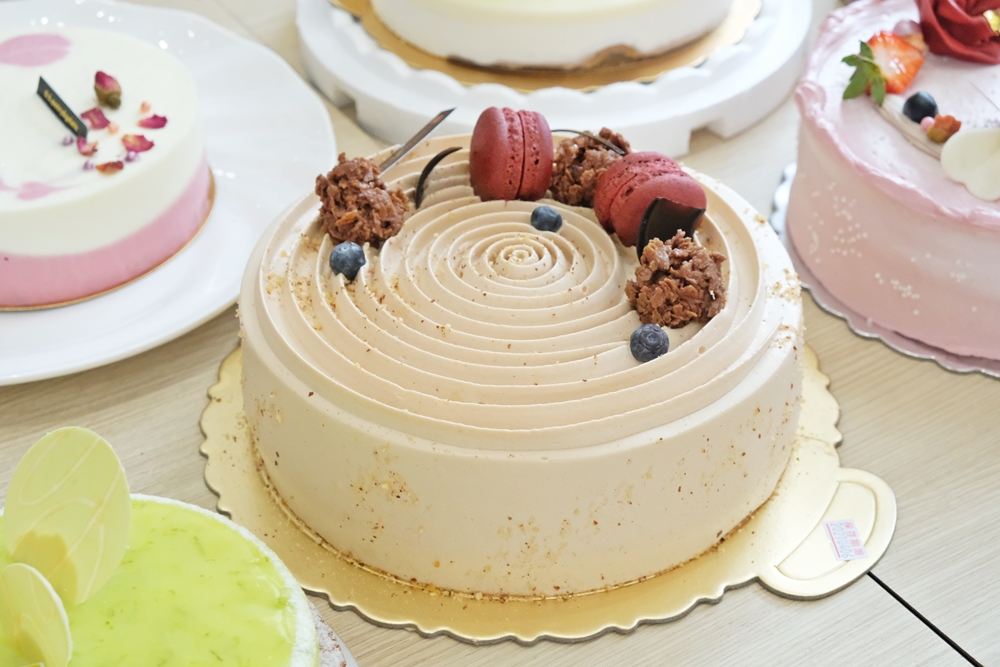 台中限定～向陽房生日蛋糕直送到家！防疫期間也能在家過生日！