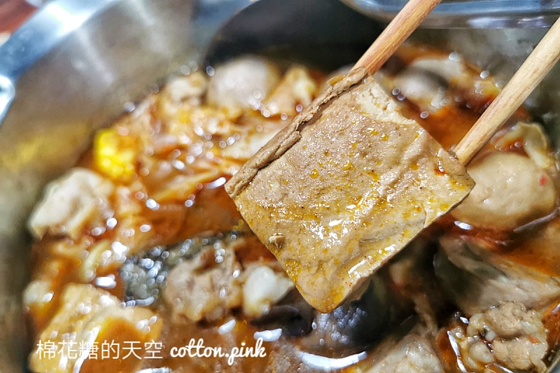 台中鼎王麻辣鍋外帶～個人獨享鍋內容大公開！超過十種配料超豐富～