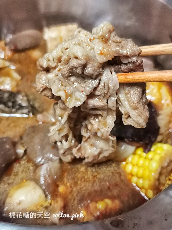 台中鼎王麻辣鍋外帶～個人獨享鍋內容大公開！超過十種配料超豐富～