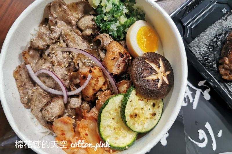茶六燒肉外帶便當內容大公開！一盒吃得到三種肉～推薦加點這一顆不到50元