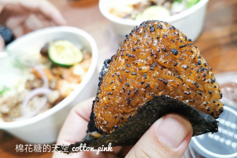 茶六燒肉外帶便當內容大公開！一盒吃得到三種肉～推薦加點這一顆不到50元