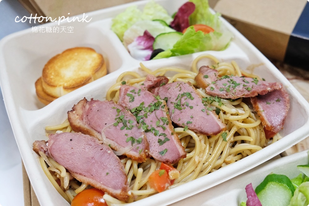 台中大遠百外帶美食懶人包一次補足～超過20家好料任你選！速利便免上樓直接一樓取餐超方便