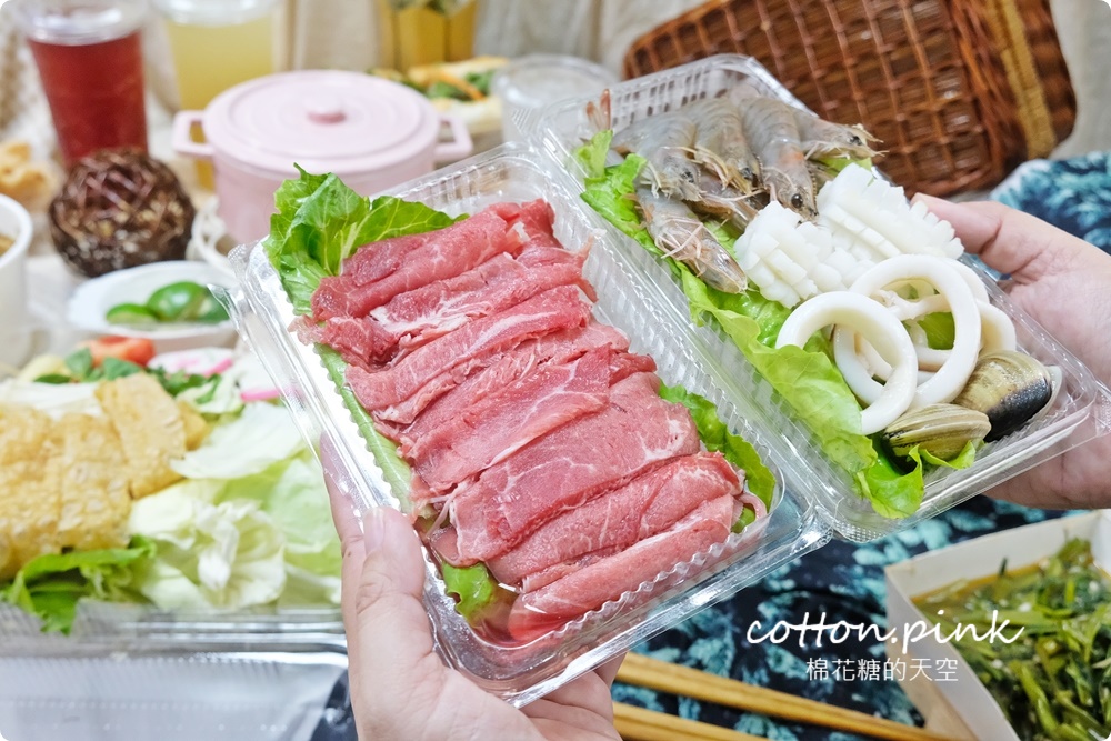 台中大里越好吃獨特越南火鍋開放外帶啦！超重菜盤、超大湯底吃兩頓都沒問題～越南麵包、湯河粉記得一起帶回家！