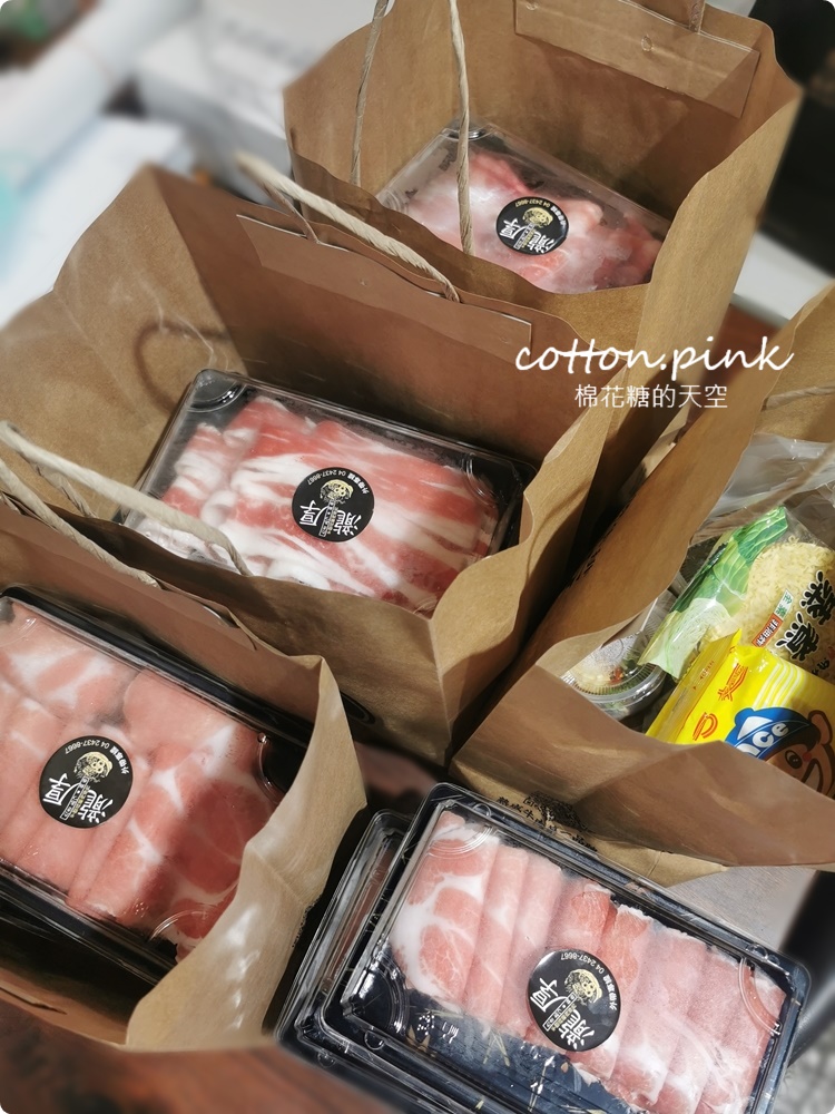 台中火鍋大胃王～外帶在家吃飯也要挑戰一波！瀧厚鍋物加一元就能享受100盎司肉盤